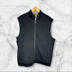 Tommy Bahama Flip Coast Reversible Vest  in Gray and Black. M. NEW With Tags